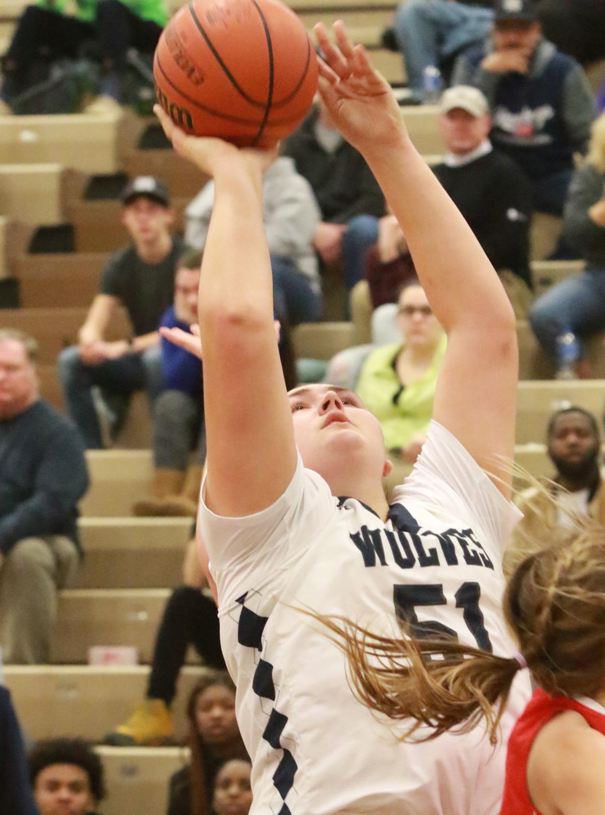 Girls Basketball Martin S Layup At The Buzzer Pushes Kankakee