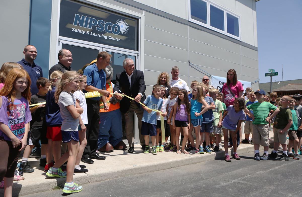 Volunteers Are Everywhere Opportunities Abound In Schererville Lake County News Nwitimes Com