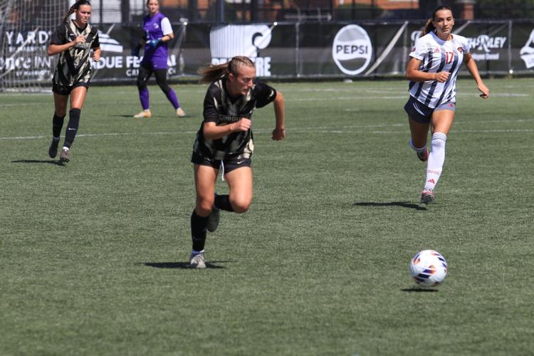 Women's Soccer falls in high-scoring thriller to Wayne State
