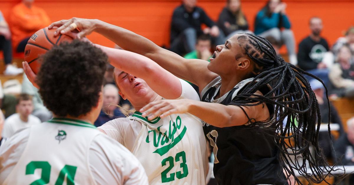Hammond Central takes on Valparaiso in regional girls basketball acti...