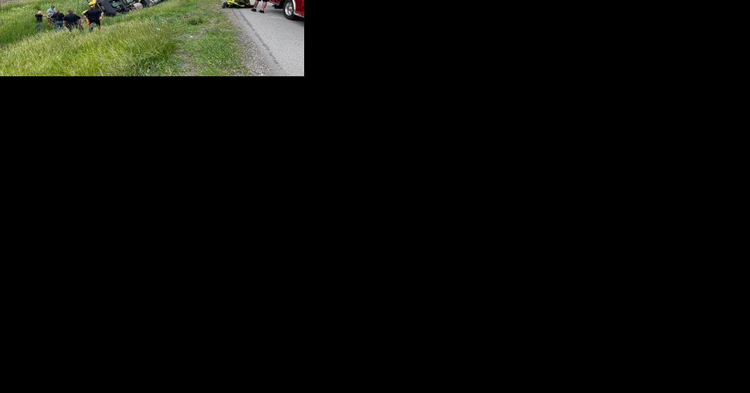Driver injured in local I-65 rollover crash, officials say - Vimarsana News