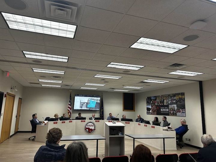 School Town of Munster weighing options for Center for Visual and