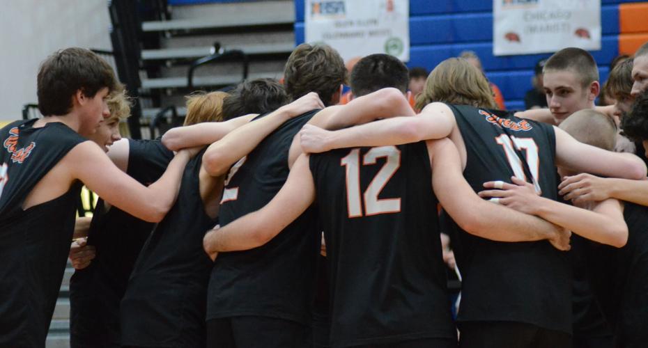 Volleyball coaches recognize 2 outside hitters who helped Marist to state title, national ranking
