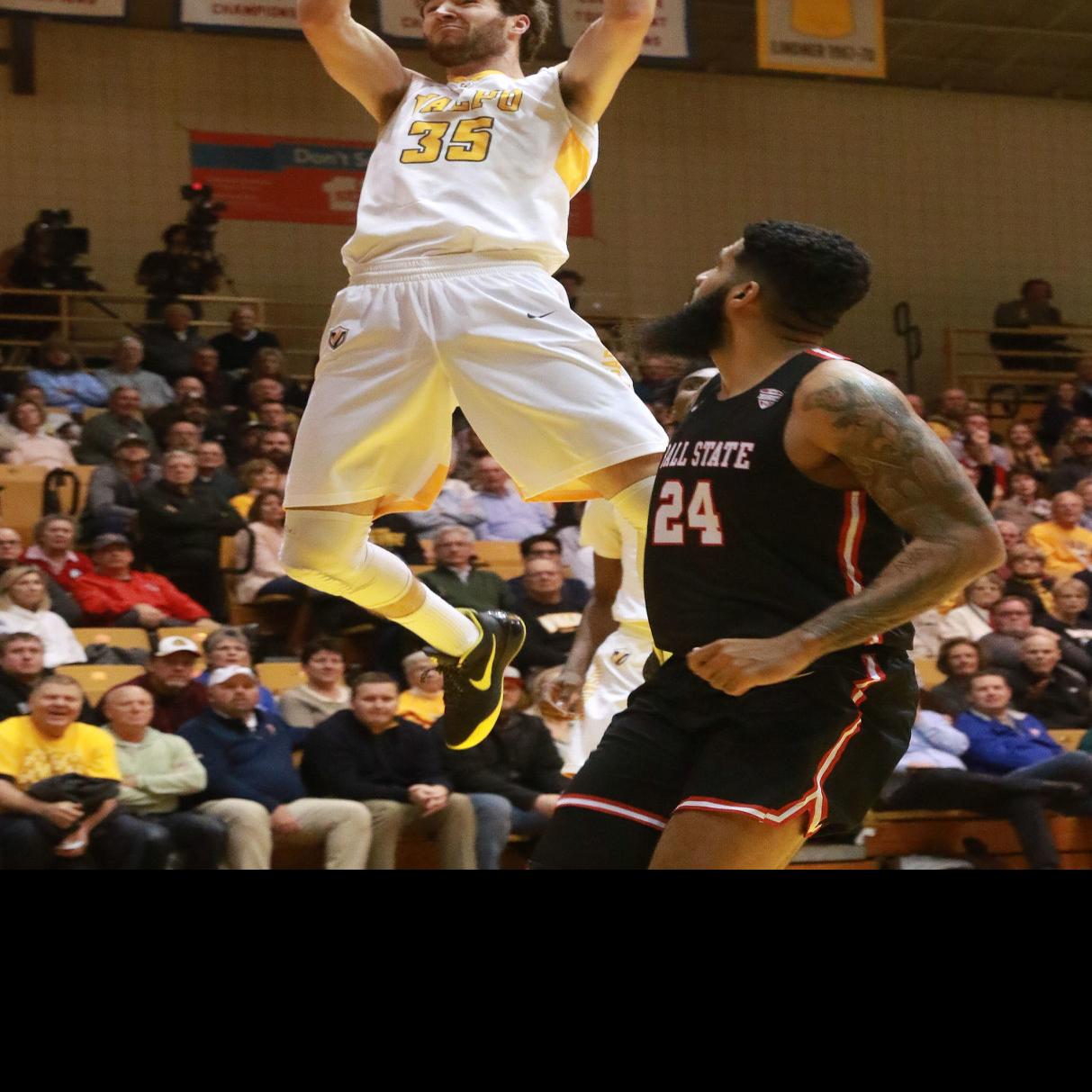 Valpo Offseason Notebook Crusaders Roster Healthy And Whole