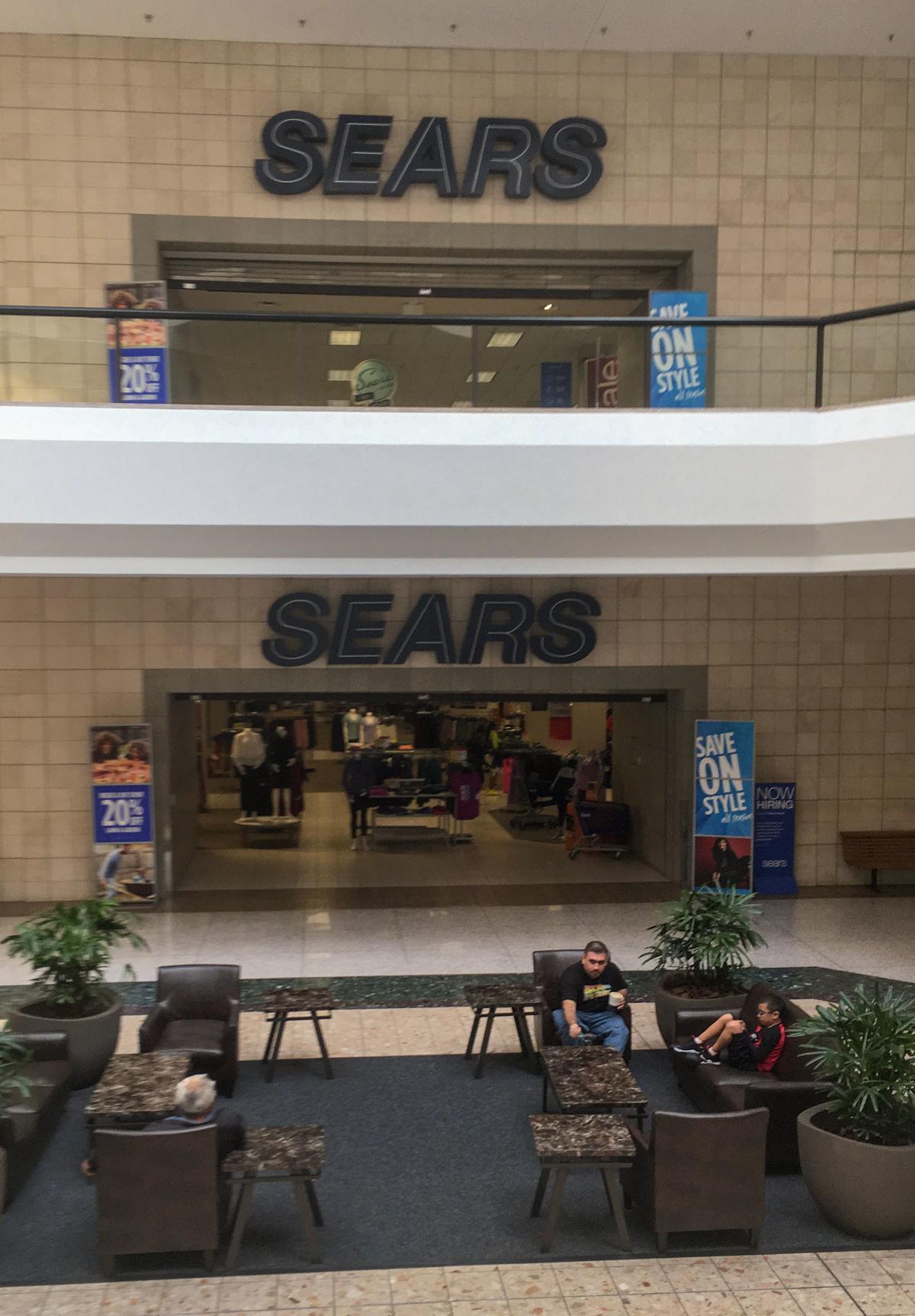 UPDATE Griffith Kmart to close as iconic retailer Sears topples into