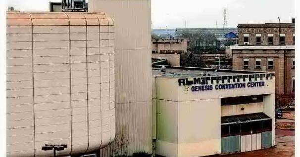 Gary seeks to redevelop center