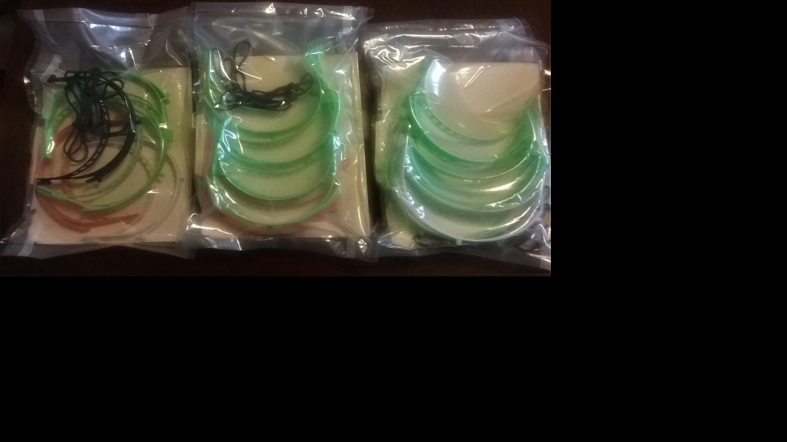 Nwi Schools Volunteers Use 3d Printers To Supply Face Masks To Local Hospitals Education Nwitimes Com