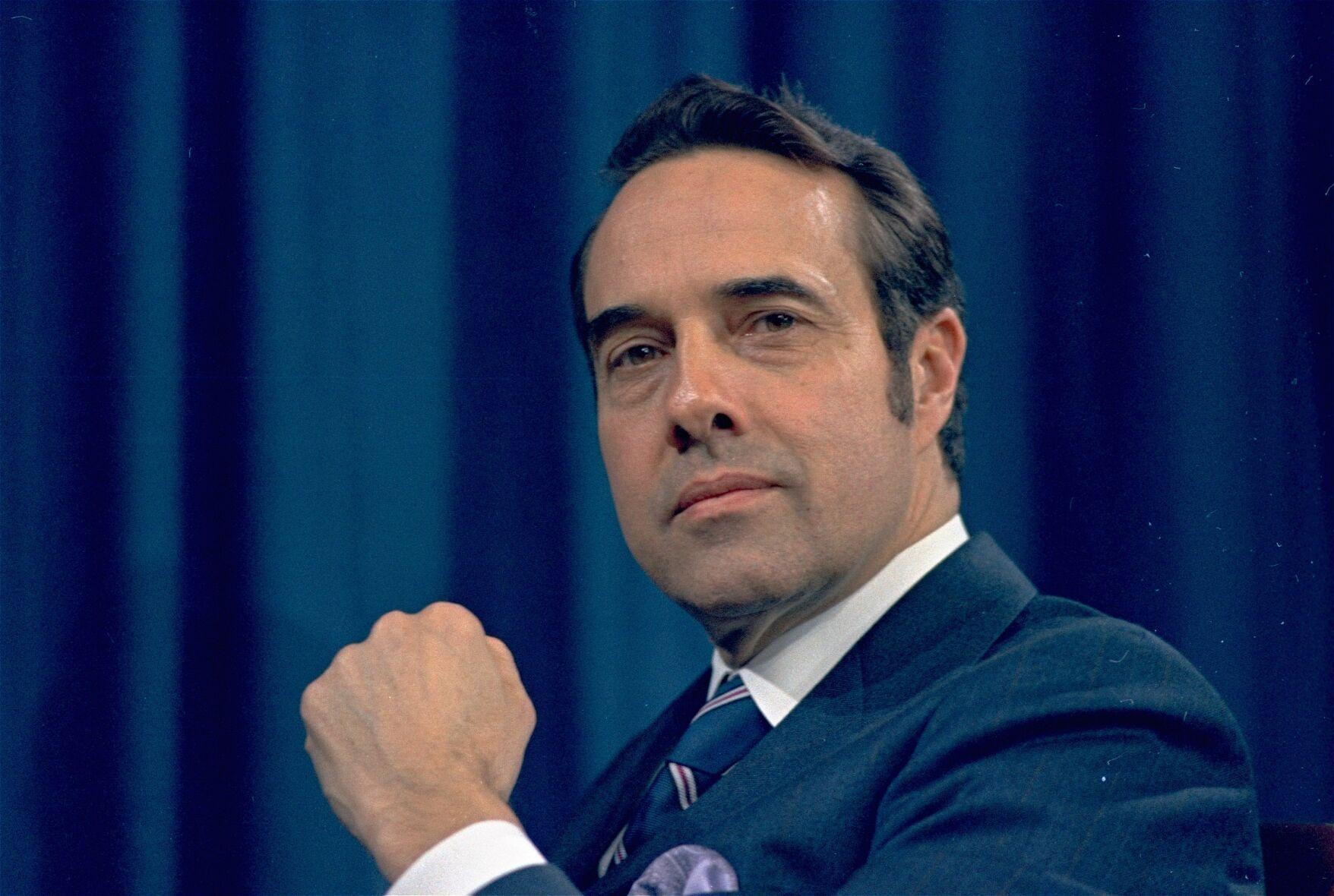 Photos Bob Dole through the years