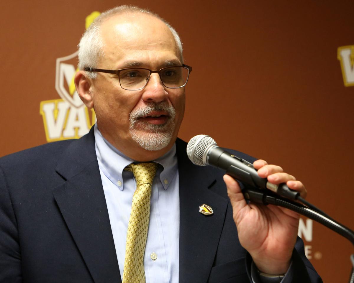 Valpo AD Mark LaBarbera