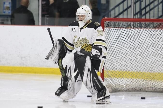 D1 Women's Hockey drops road contest at Penn State