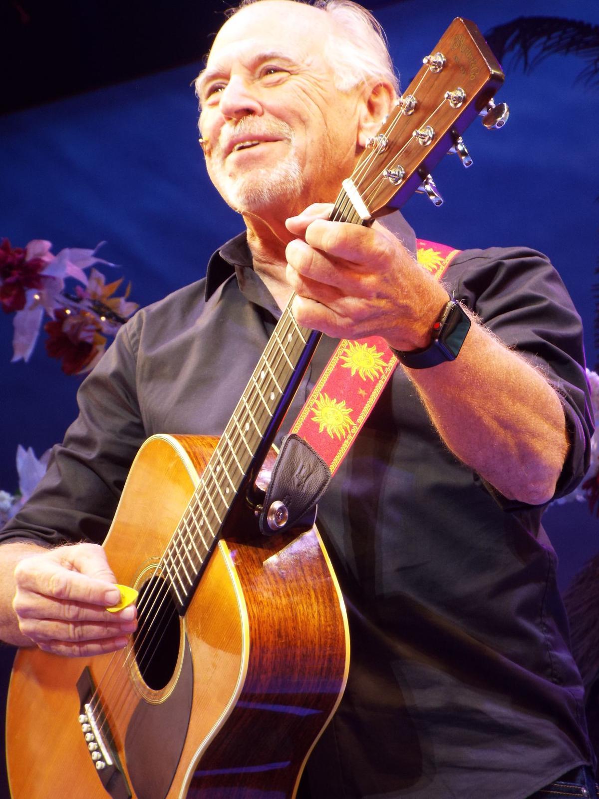 Jimmy Buffett shines in 'curtain call' performance in Chicago Theatre