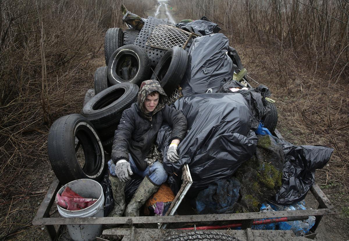 Little Calumet River clean up