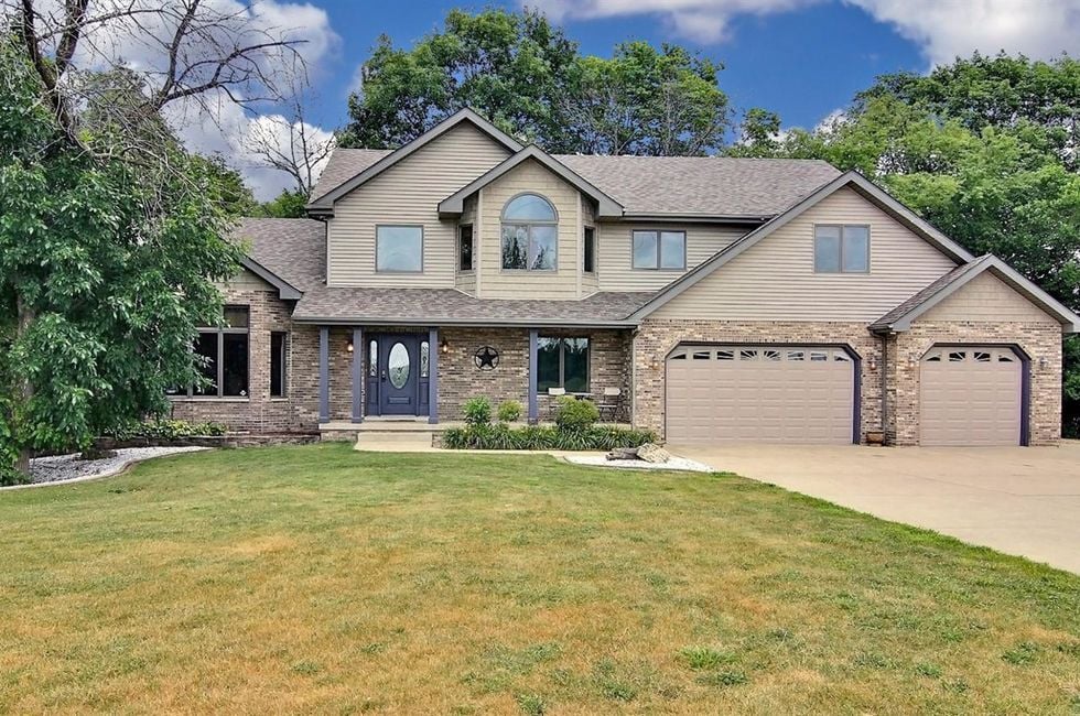Big Homes Just Listed In Northwest Indiana Home And Garden
