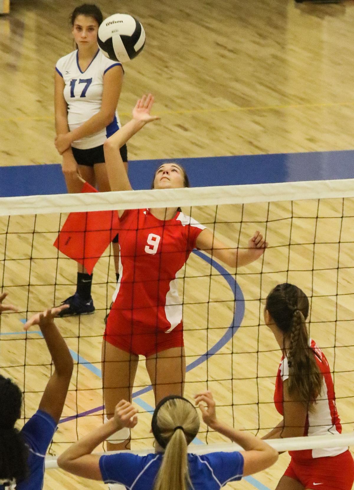Gallery Crown Point bests Lake Central in DAC matchup High School Volleyball