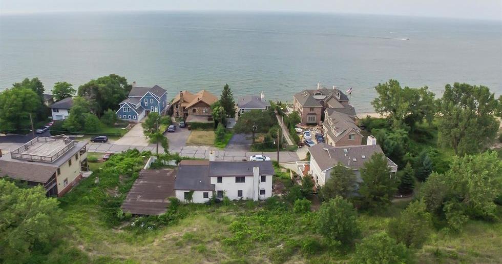 Indiana appeals court affirms right to lake view in Ogden Dunes zoning dispute - Vimarsana News