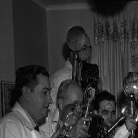 Offbeat With Phil Potempa Yes Nancy Sinatra Sr Is Alive And Well Offbeat With Phil Potempa Nwitimes Com
