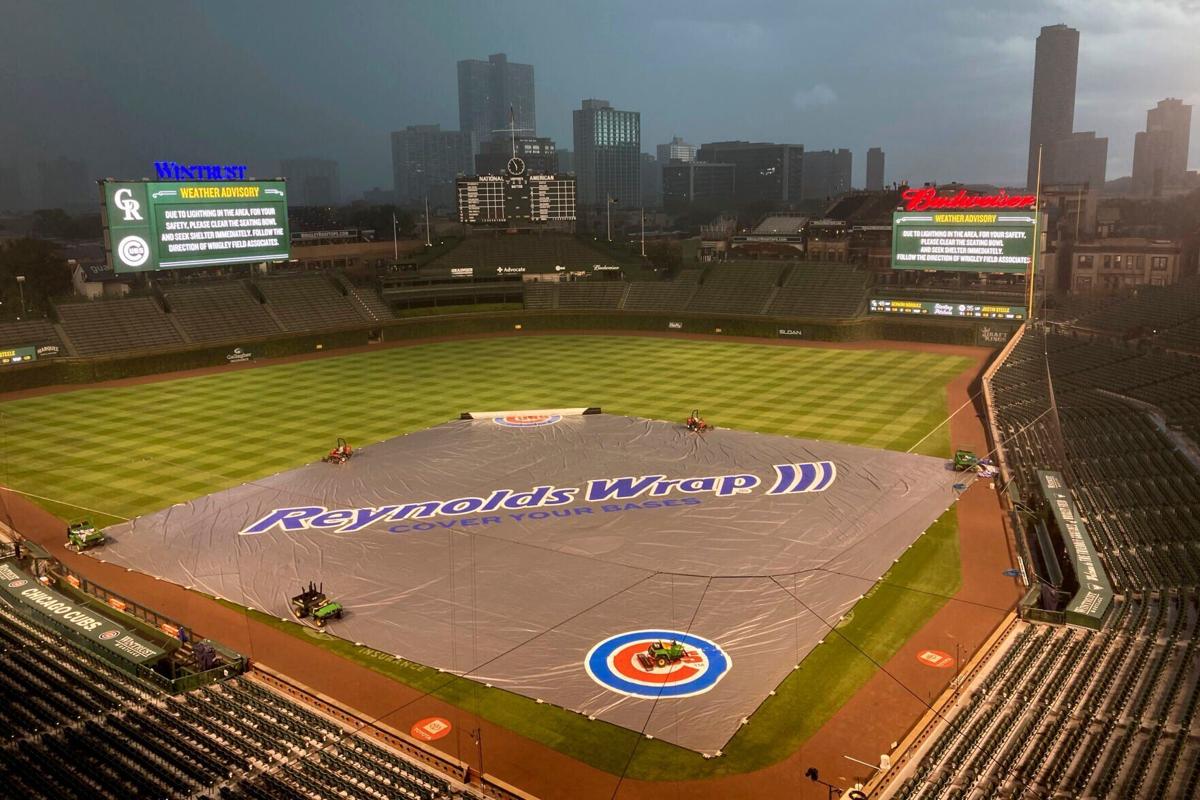 Cubs' series opener vs. Pirates at Wrigley Field delayed by rain - Chicago  Sun-Times