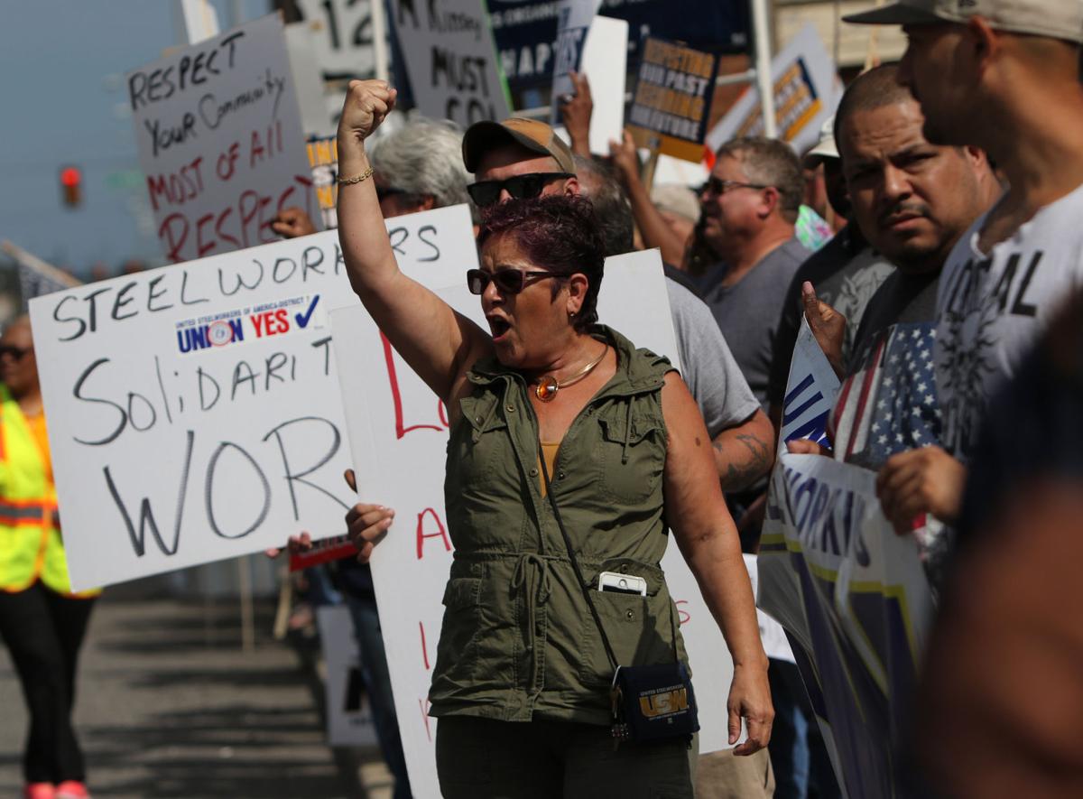 Union membership grew in Indiana, Illinois last year