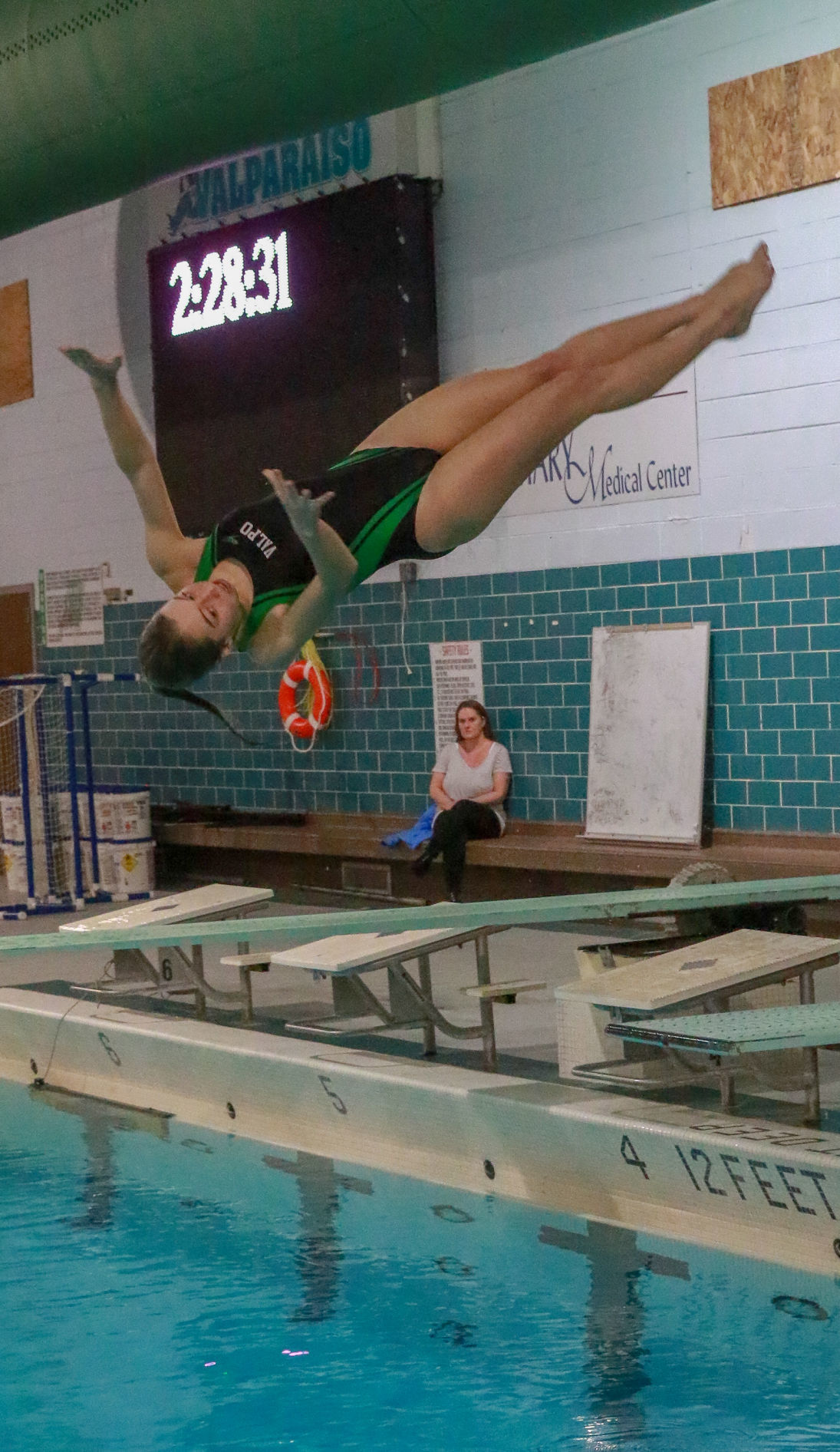 Rare jaw-dropping disorder hasn’t slowed down Valparaiso diver ...