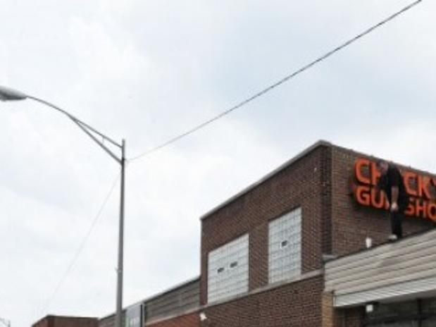 Revs Jackson Pfleger Picket Riverdale Firearms Dealer They Believe Supplies Guns To Streets South Suburban News Nwitimes Com