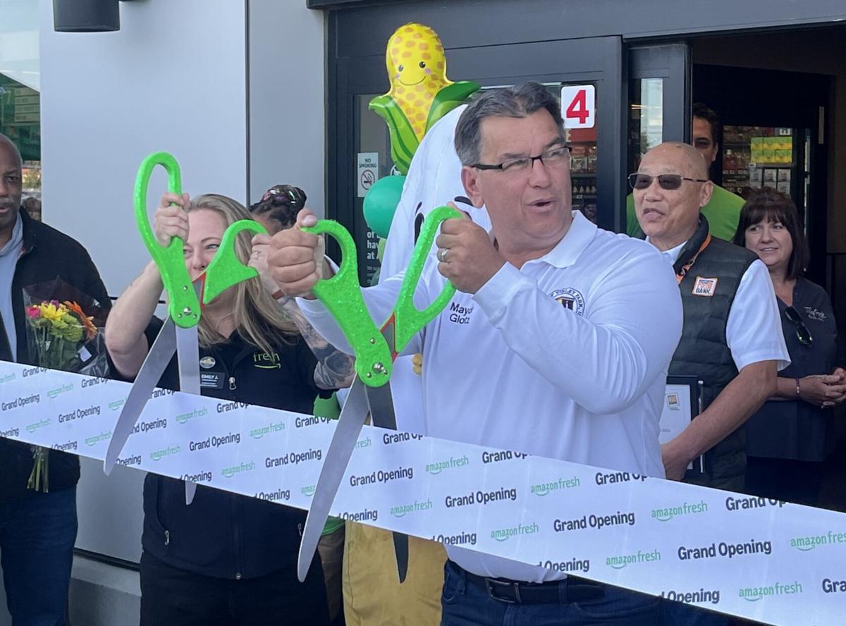 Amazon Fresh opens in Tinley Park