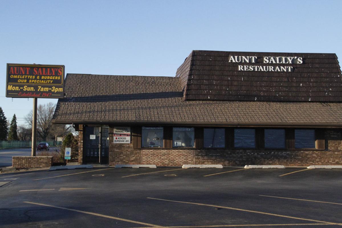 Aunt Sallys Prepares To Bid Diners Farewell The Longtime Restaurant 