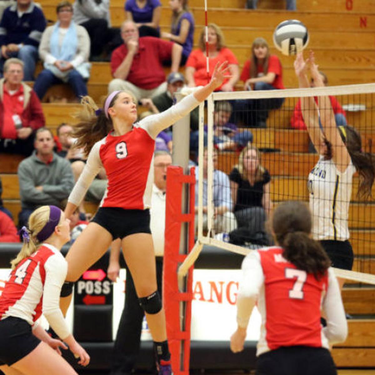 Munster S Dallecarbonare Helps Munster Avoid Letdowns With Clutch Play Nwi Preps Girls Volleyball Nwitimes Com