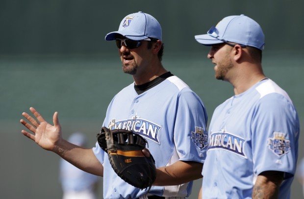 Twins' all-star Joe Mauer and his mom become teachers' aides