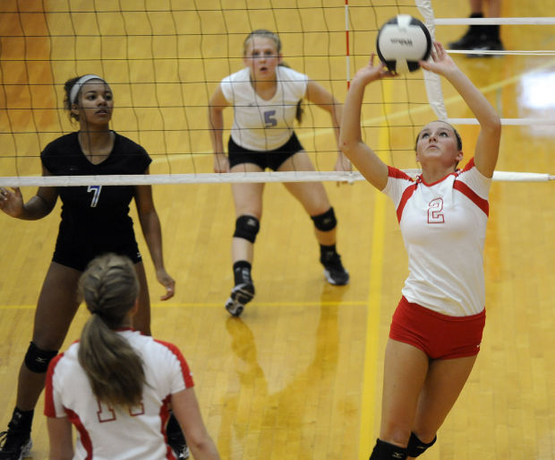 Lake Central lines up win over Crown Point NWI Preps Girls Volleyball