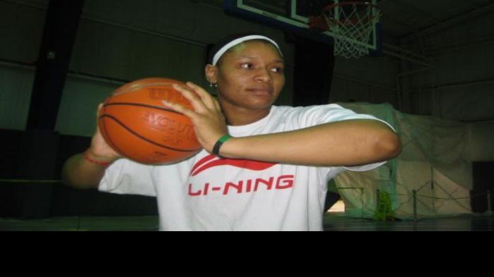 Former Uic Star Holding Girls Basketball Tourney At Lincoln Center