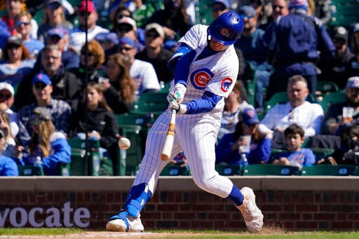 Pederson helps Cubs pound Reds for 6th straight win