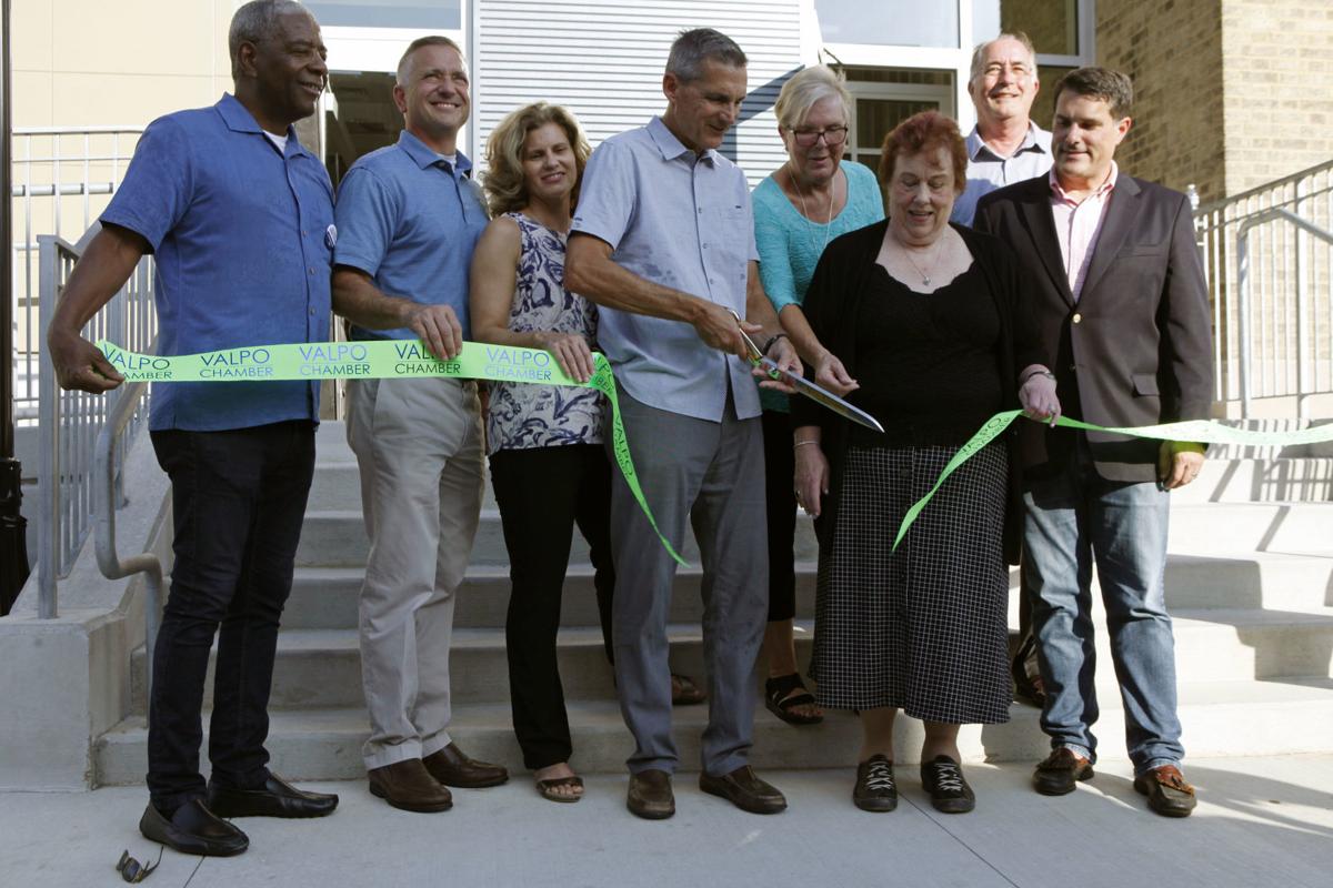 Valparaiso City Hall ribbon cutting
