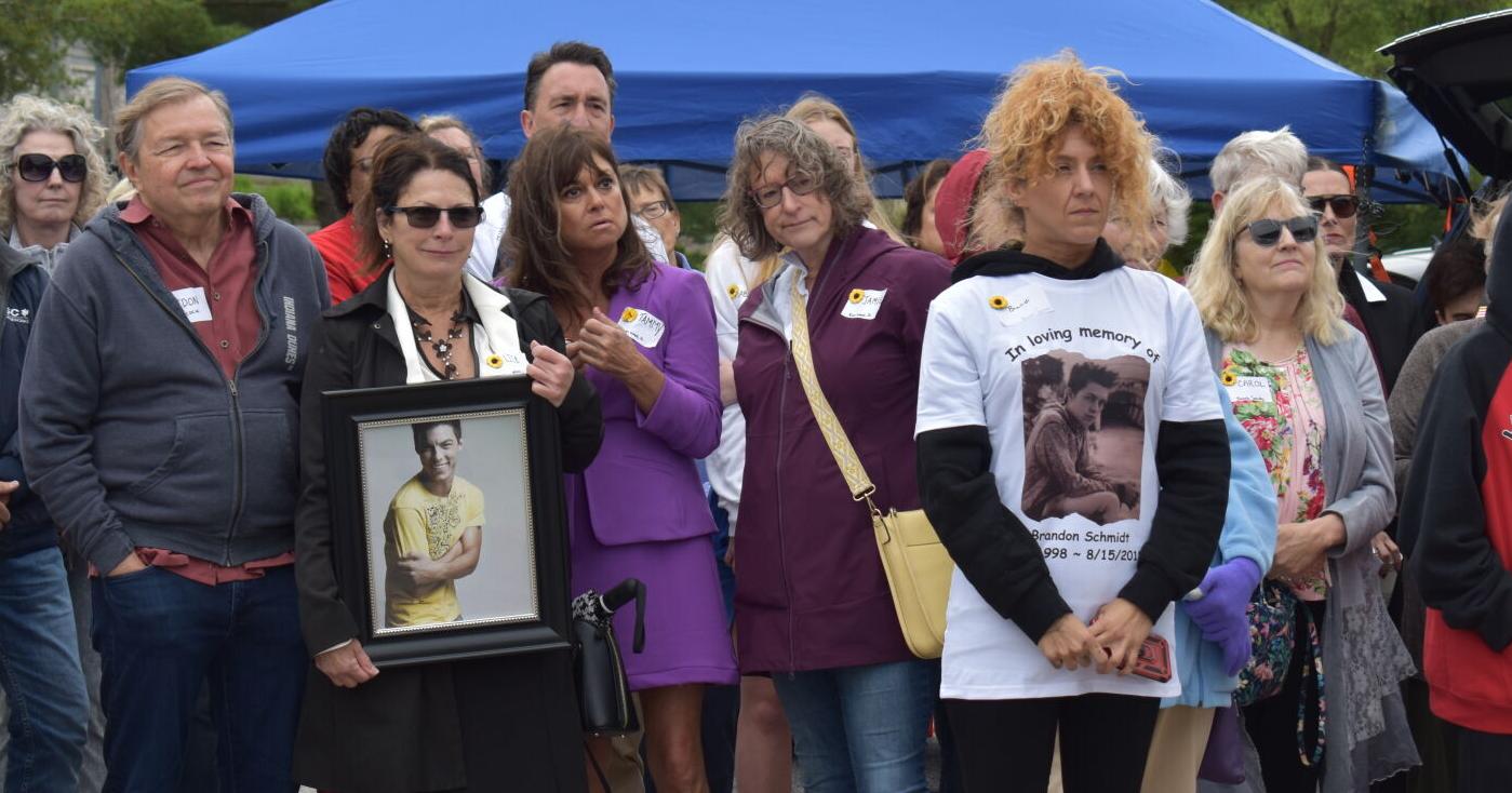 Families, community gather to dedicate new life ring to save lives - Vimarsana News