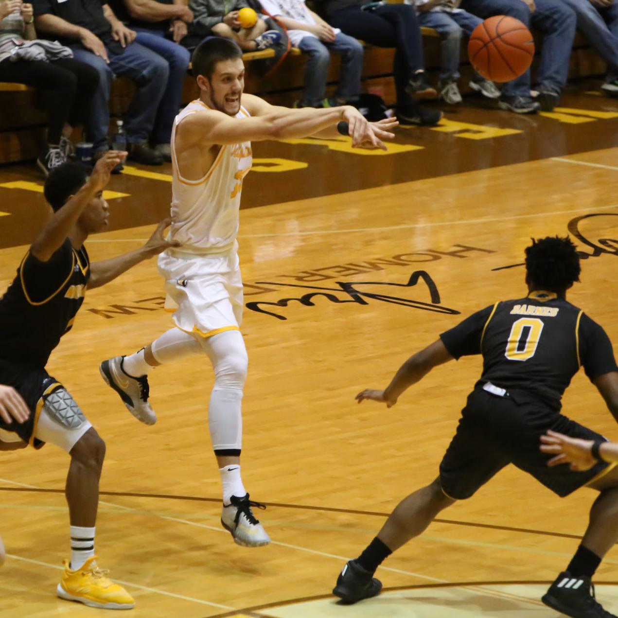 Men S Basketball Competition Steps Up For Valparaiso In Myrtle