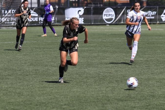 Women's Soccer falls in high-scoring thriller to Wayne State
