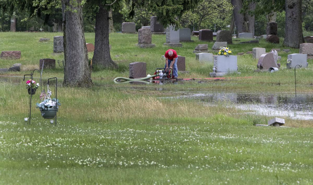 Watch Now Severe Flooding At Region Cemetery Leaves Gravestones Under Water Families In Distress Local News Nwitimes Com