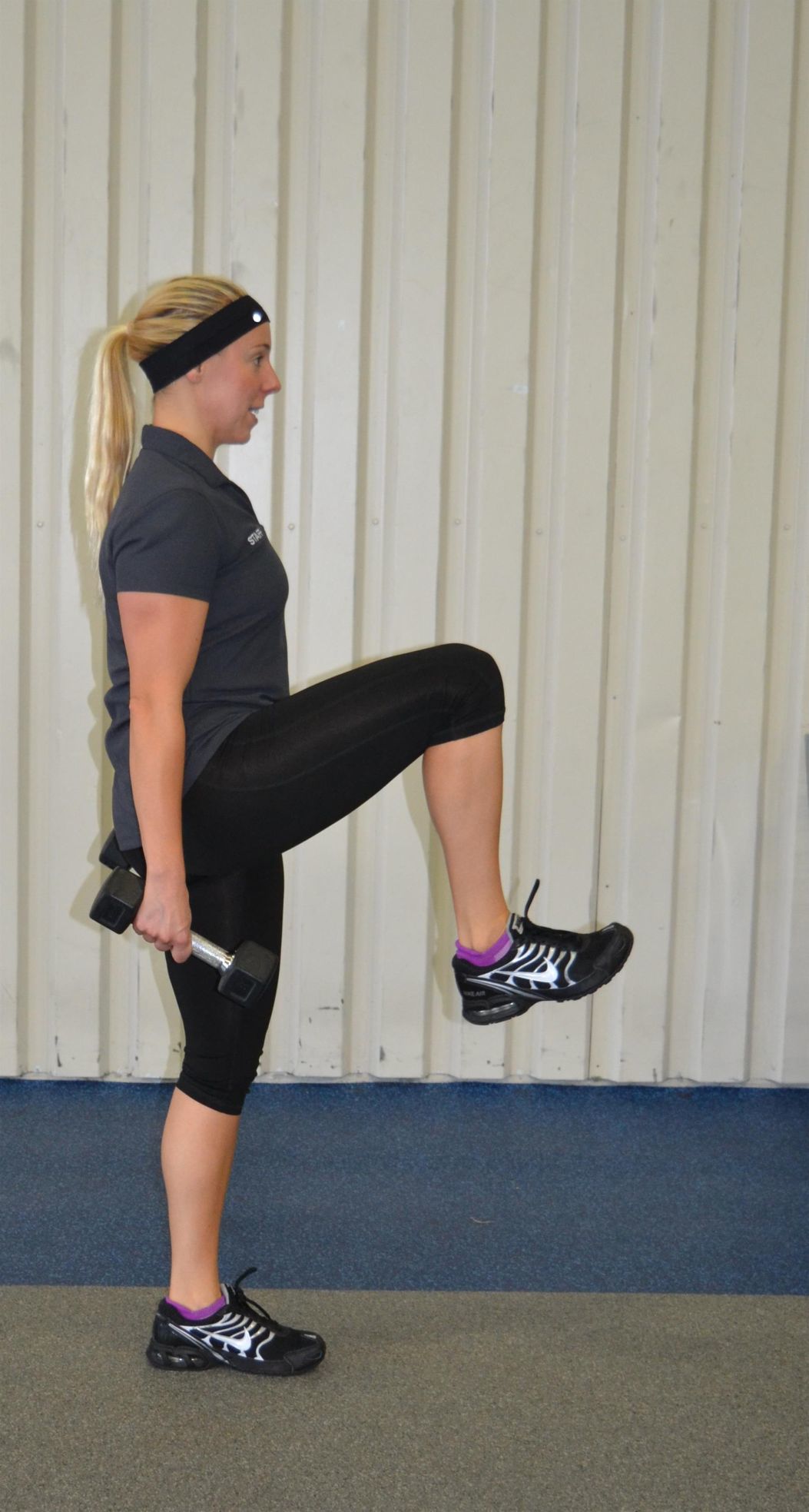 THIS WEEK'S EXERCISE: Dumbbell Reverse Lunge to Single Knee Balance ...