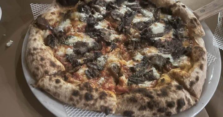 TASTE TEST: Giuseppe's Pizza cooks its wood-fired Neapolitan pizzas like they do in the old world - Vimarsana News