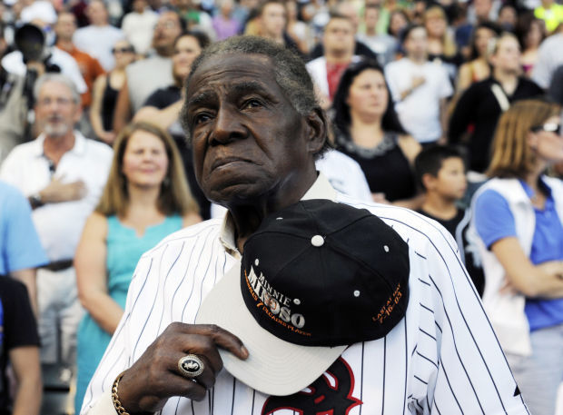 Alexei Ramirez pays tribute to White Sox legend Minnie Minoso