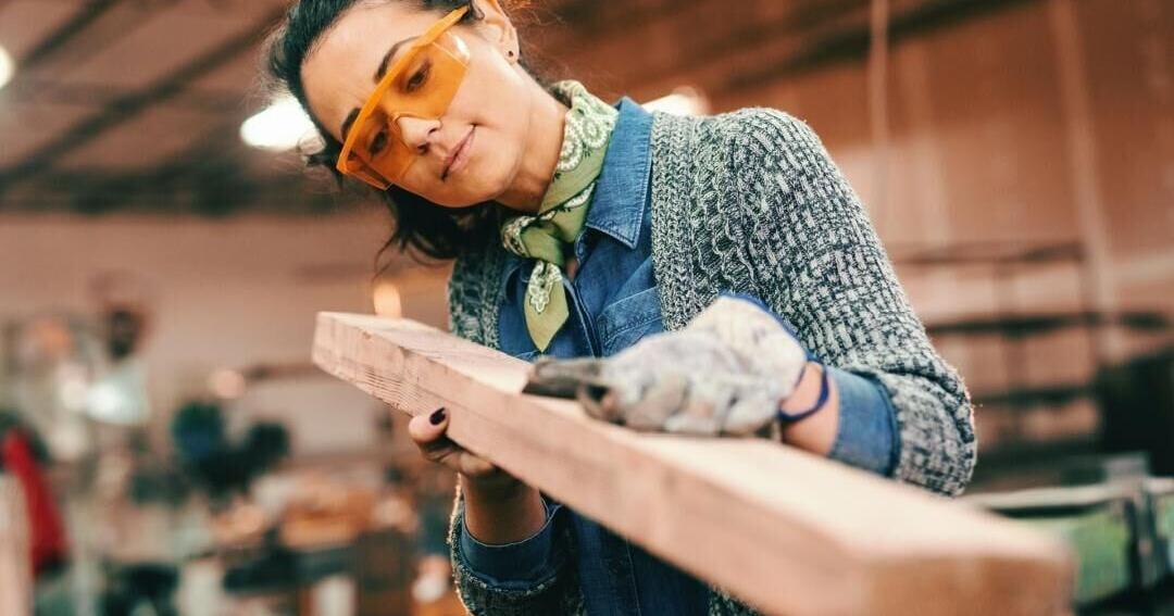 Manufacturing industries that employ the most women - Vimarsana News