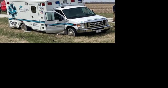 Ambulance overturned in Region crash, 3 sent to the hospital, police say - Vimarsana News