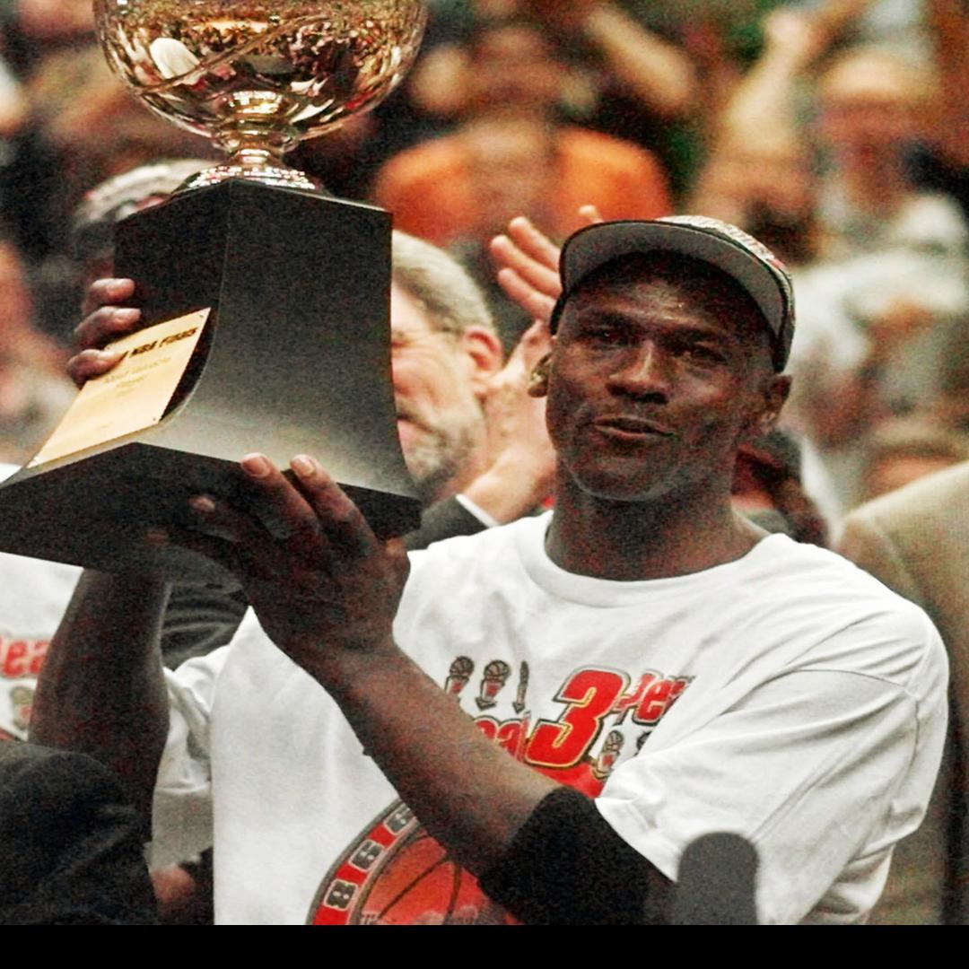 Former Times Sports Reporter Appears In Espn S Bulls Michael