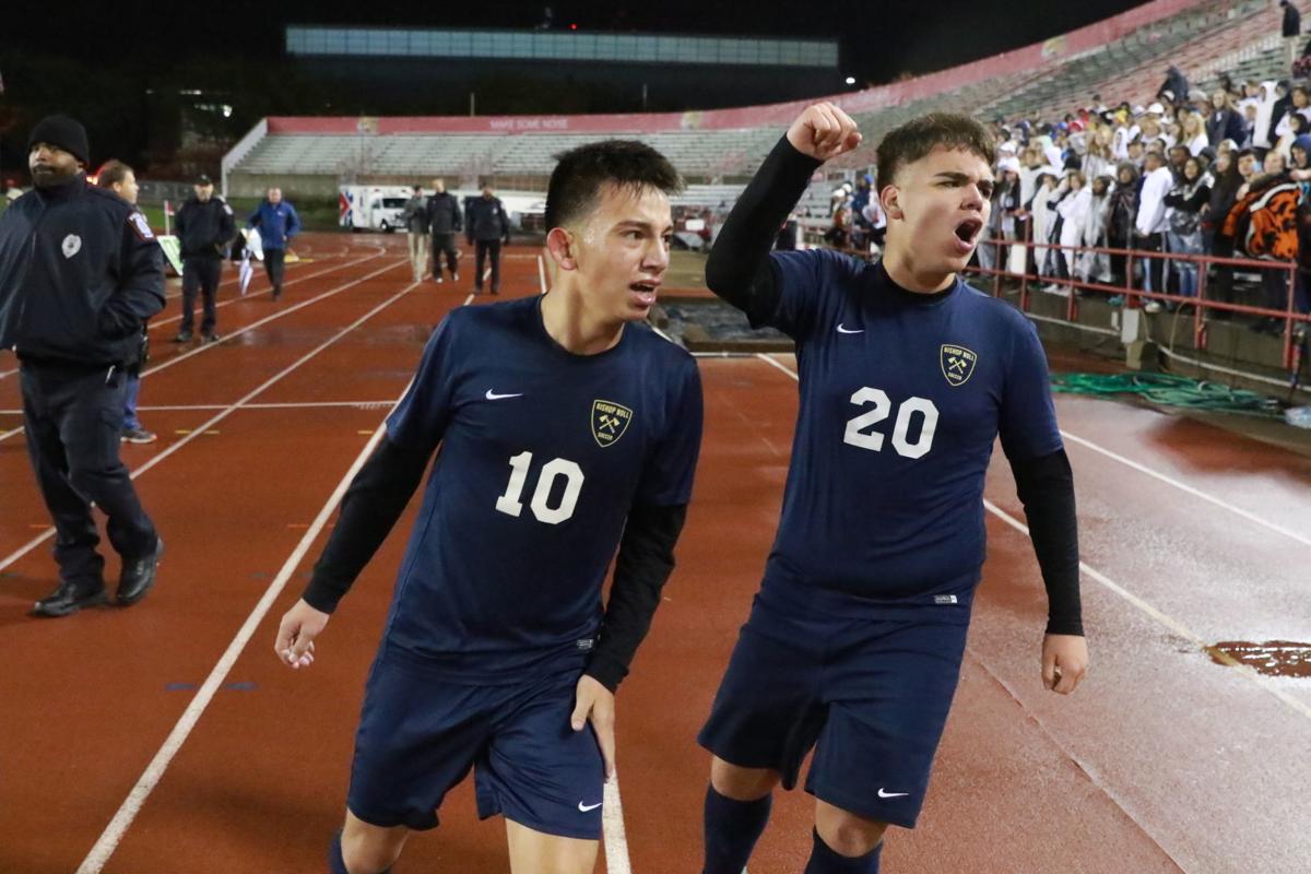 BOYS SOCCER: Bishop Noll claims program's first state title behind BOYS SOCCER: Bishop Noll claims program's first state title behind