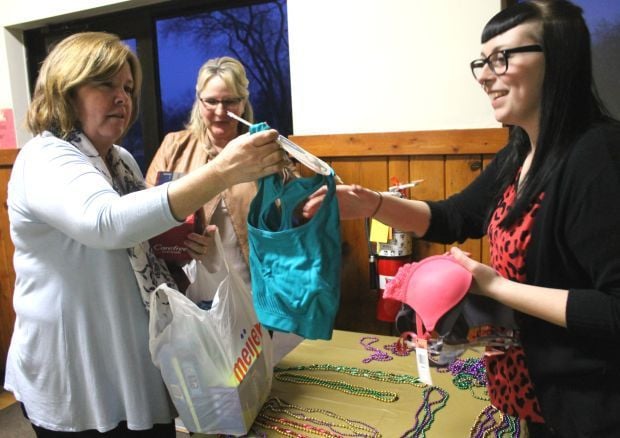 Guests Donate Essentials For Mardi Bras 4992