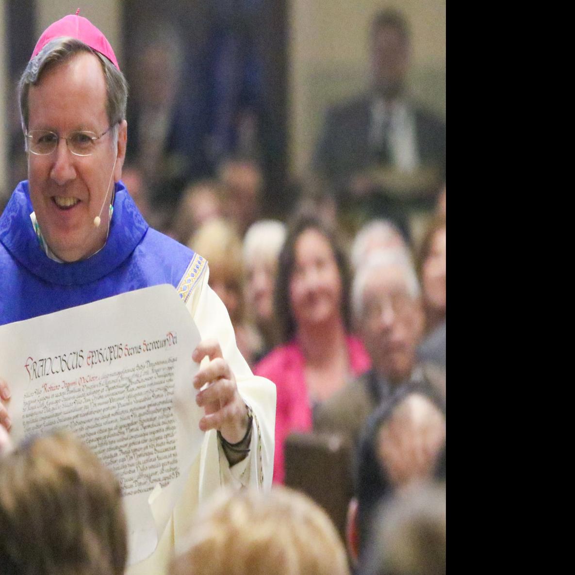 Mcclory Officially Takes Over As Bishop Of Gary Diocese Lake County News Nwitimes Com This tradition originates from the turban of the jewish high priest, but has grown more round and bulbous over the centuries. mcclory officially takes over as bishop