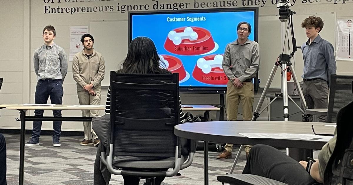 Munster High School students pitch business ideas for real funding ( | Education Munster High School students pitch business ideas for real funding ( | Education