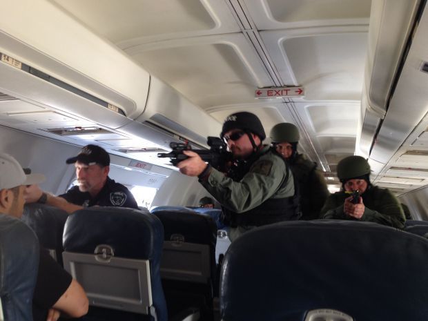 Officers begin hostage rescue training at Gary airport