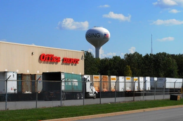 Office Depot to close Lansing distribution hub