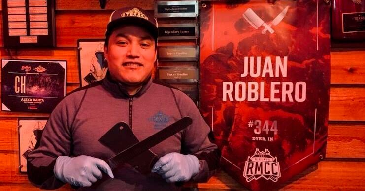 Butcher at Dyer Texas Roadhouse competing in national meat-cutting challenge in Dallas - Vimarsana News