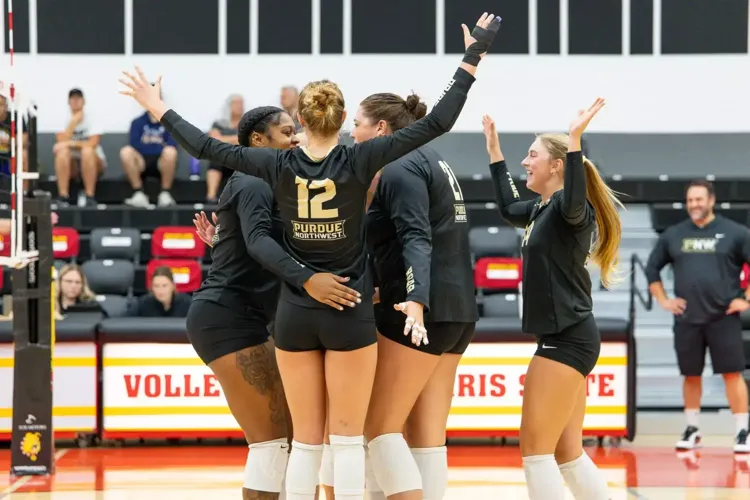 Volleyball splits final day of Ferris State Invitational